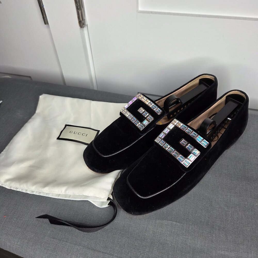 Authenticated Gucci Women's Crystal Black Velvet Slip-On Loafers - Size 38.5